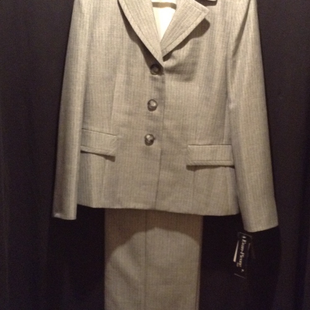 NWT Evan Picone Two Piece Pants Suit~Size 12